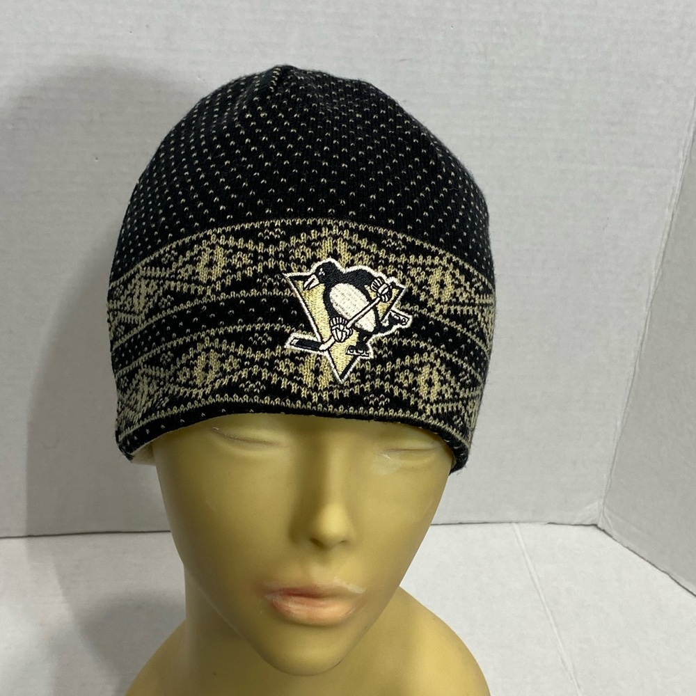 Rebook Penguins 🐧 Crosby reversible hat